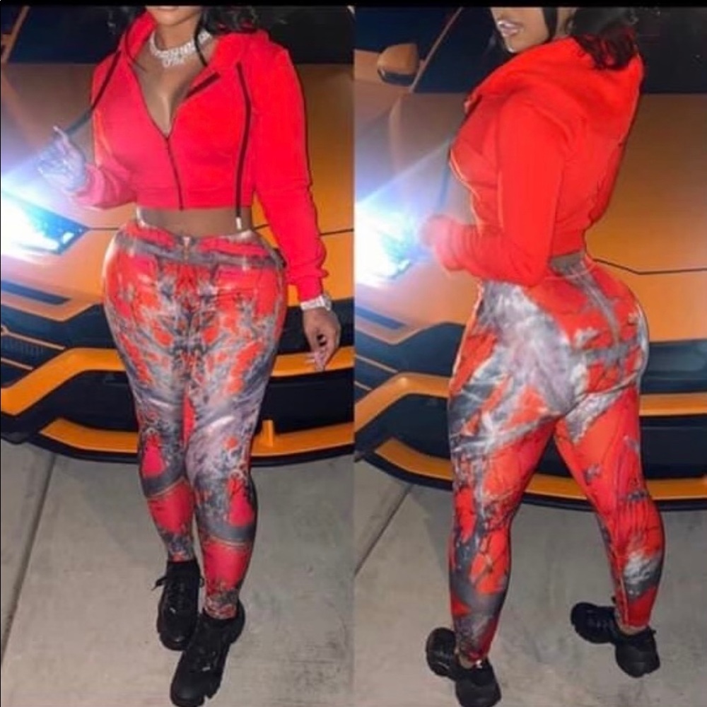 2 Piece Track Suit (BRAND NEW)